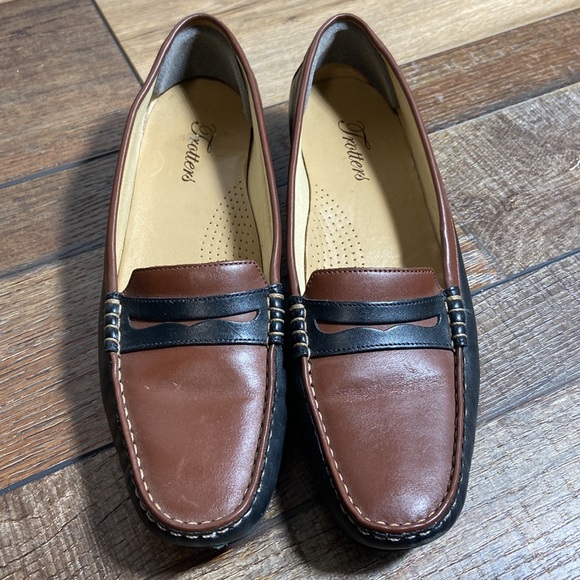 Trotters Francie Black and Brown Penny Loafers Size 10N Narrow - Picture 3 of 14